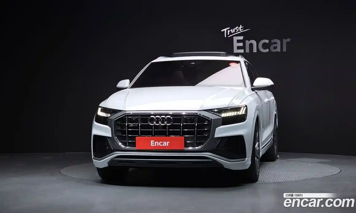 Audi Q8 2020 3.0 гидро в Москве № 196348, фото 3