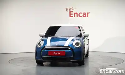 Mini Cooper 2021 1.5 гидро в Москве № 197008, миниатюра 3