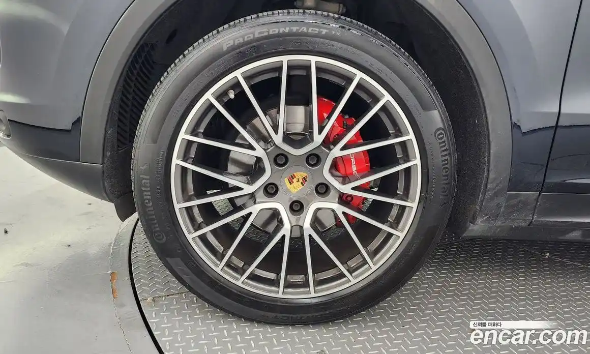 Porsche Cayenne 2019 3.0 гидро в Москве № 197557, фото 5