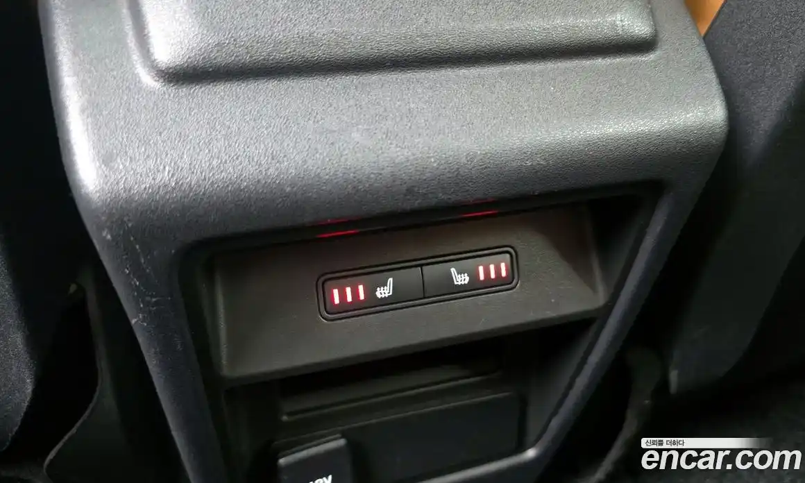 Land Rover Discovery Sport 2018 2.0 гидро в Москве № 198251, фото 17