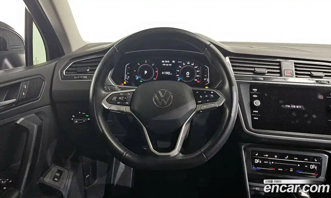 Volkswagen Tiguan 2021 2.0 гидро в Москве № 199129, фото 13