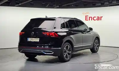 Volkswagen Tiguan 2021 2.0 гидро в Москве № 199129, миниатюра 2