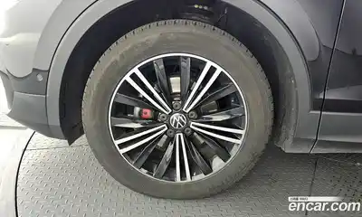 Volkswagen Tiguan 2021 2.0 гидро в Москве № 199129, миниатюра 5