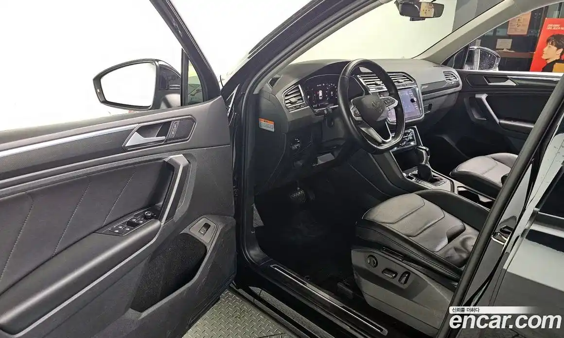 Volkswagen Tiguan 2021 2.0 гидро в Москве № 199129, фото 10