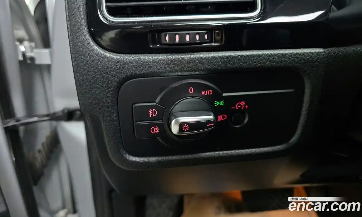 Volkswagen Touareg 2014 3.0 гидро в Москве № 199253, фото 13