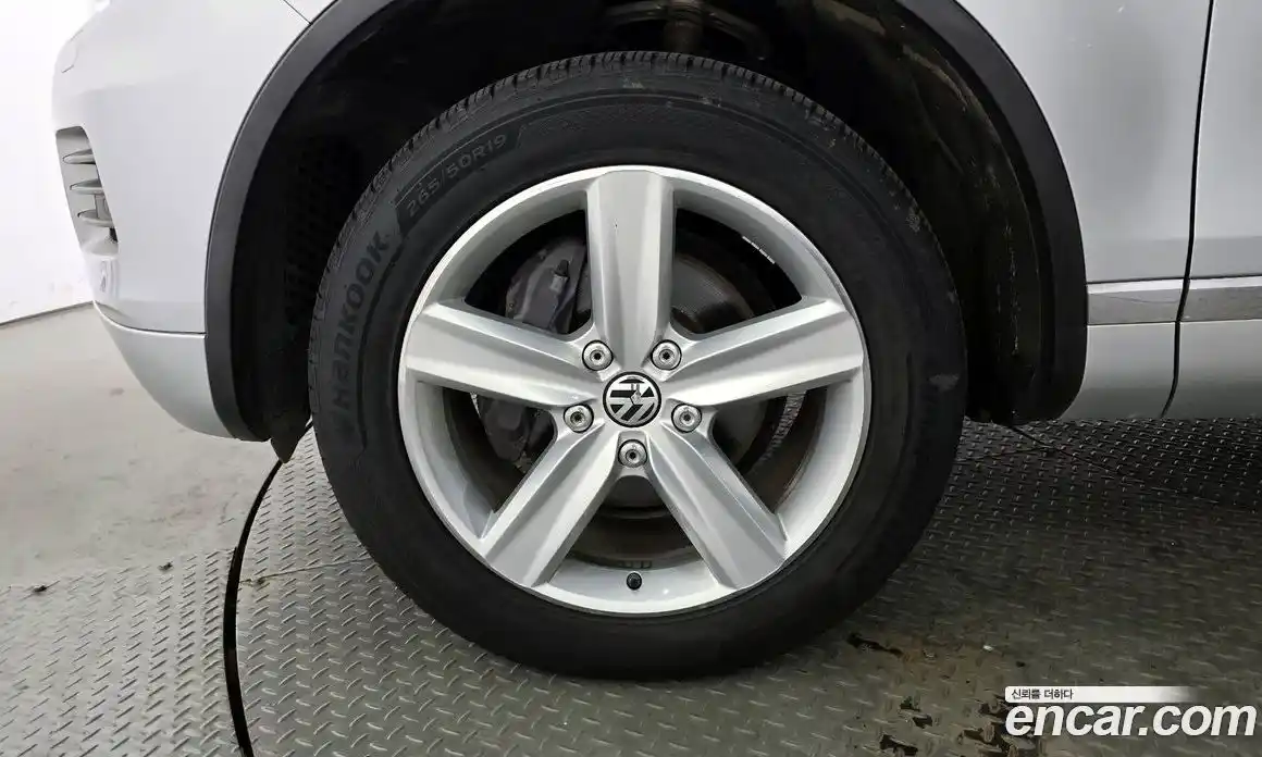 Volkswagen Touareg 2014 3.0 гидро в Москве № 199253, фото 5