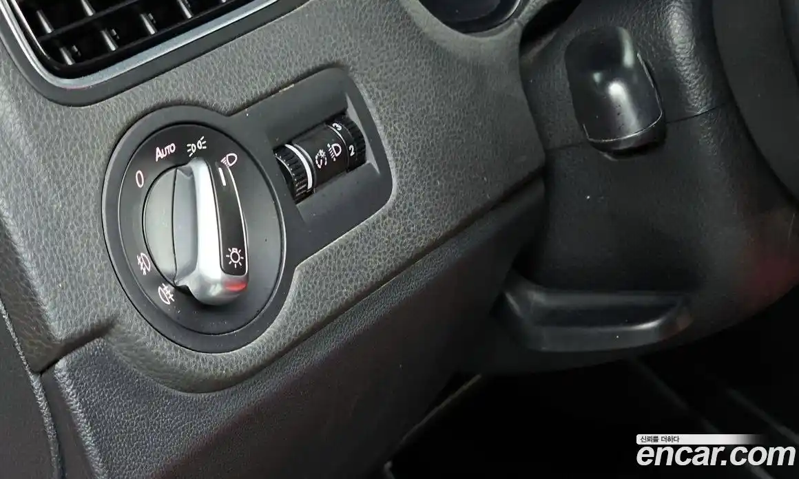 Volkswagen Polo 2013 1.6 гидро в Москве, фото 15