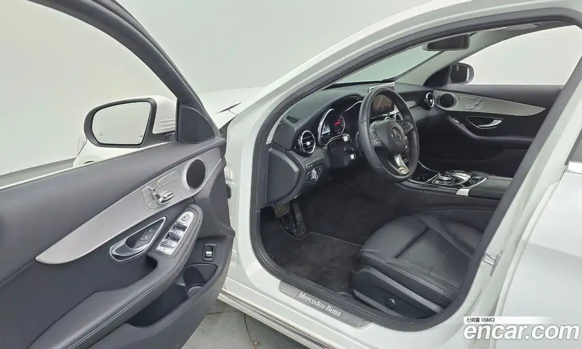 Mercedes-Benz C-Class 2018 2.0 гидро в Москве № 206784, фото 10