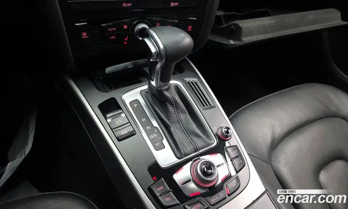 Audi A4 2014 2.0 гидро в Москве № 212604, фото 9
