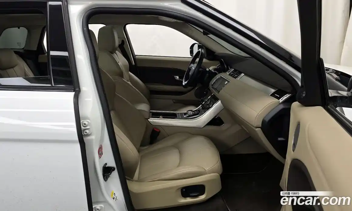 Land Rover Range-Rover Evoque 2015 2.0 гидро в Москве № 213391, фото 11