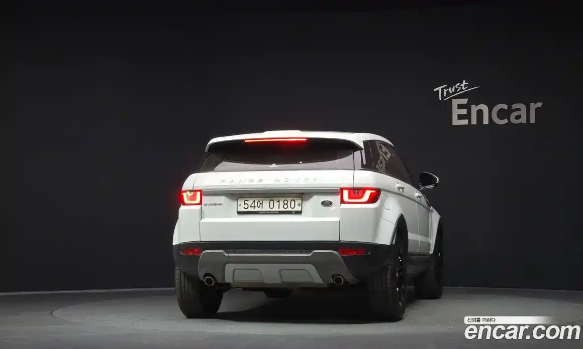 Land Rover Range-Rover Evoque 2015 2.0 гидро в Москве № 213391, фото 4