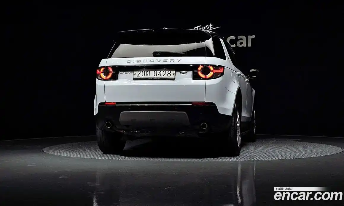 Land Rover Discovery Sport 2016 2.0 гидро в Москве № 213495, фото 4
