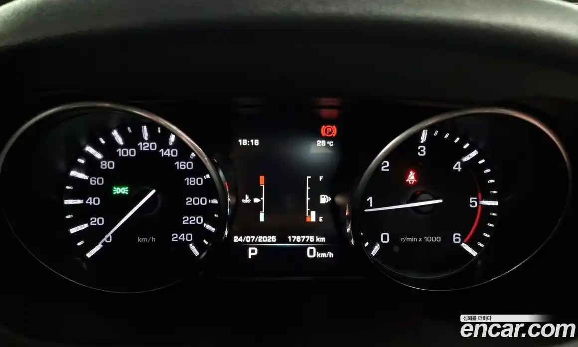 Land Rover Discovery Sport 2016 2.0 гидро в Москве № 213750, фото 8