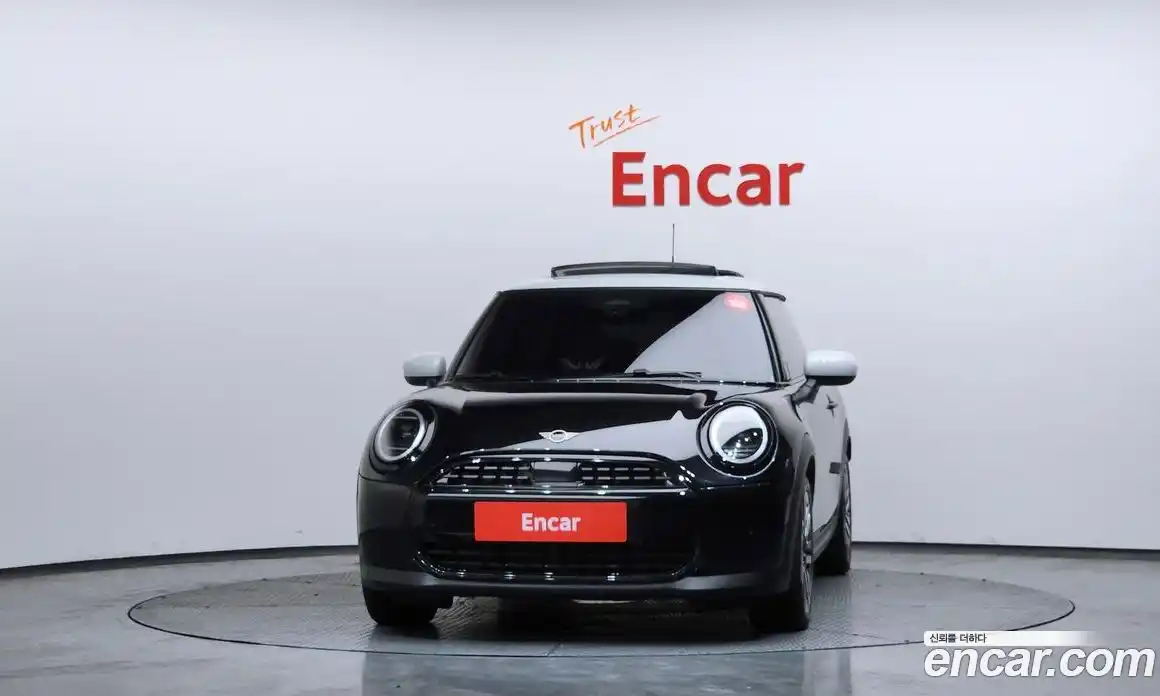Mini Cooper 2025 2.0 гидро в Москве № 214022, фото 3