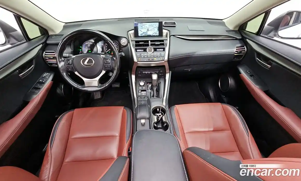 Lexus NX 2016 2.5 гидро в Москве № 214663, фото 7