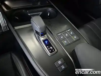 Lexus UX 2024 2.0 вариатор в Москве № 214756, миниатюра 9