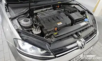 Volkswagen Golf 2013 2.0 гидро в Москве № 215003, миниатюра 6