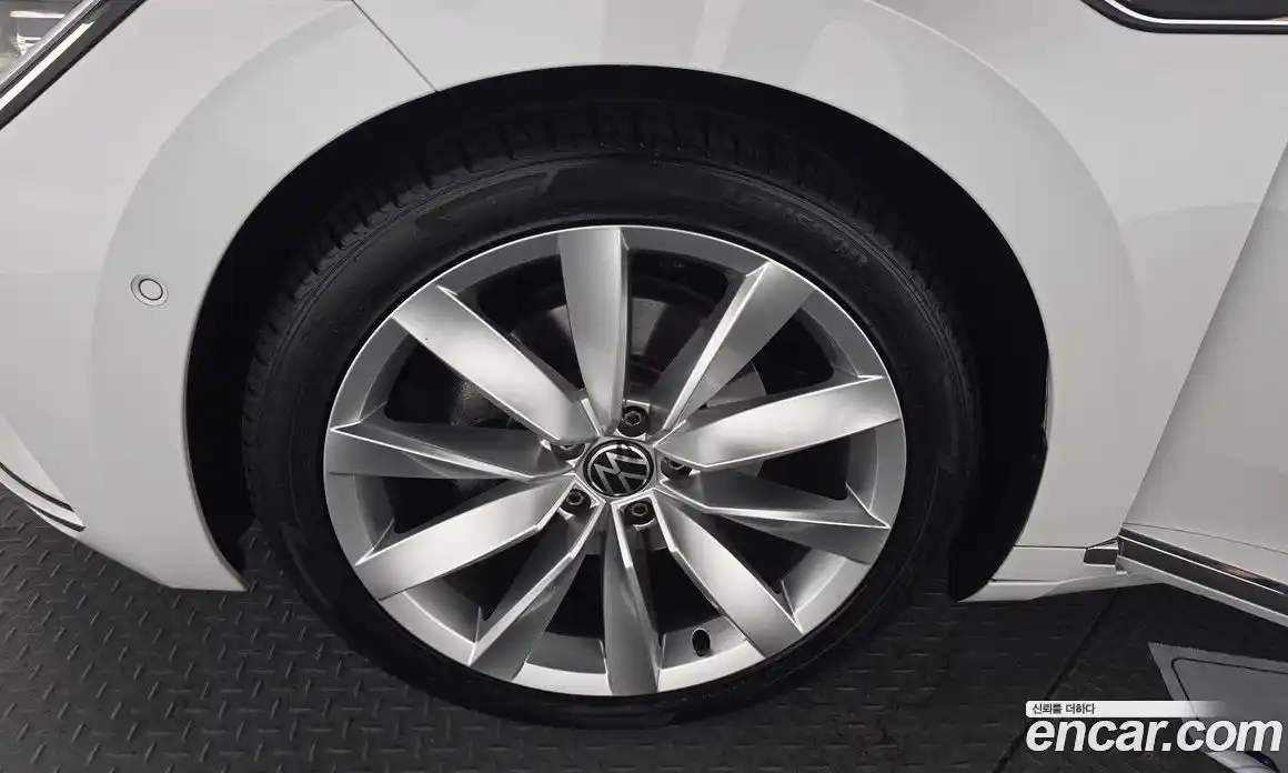 Volkswagen Arteon 2023 2.0 гидро в Москве № 215081, фото 4