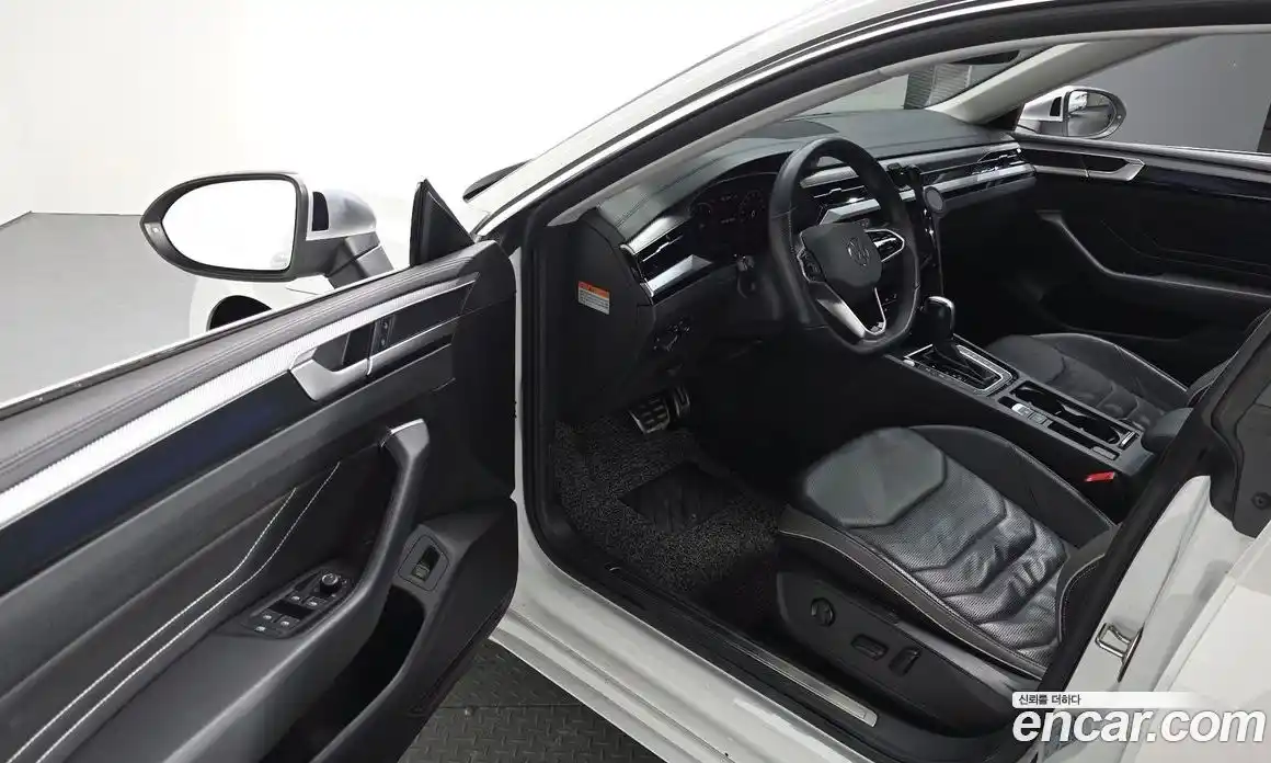 Volkswagen Arteon 2023 2.0 гидро в Москве № 215081, фото 10