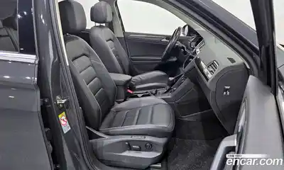 Volkswagen Tiguan 2020 2.0 гидро в Москве № 215084, миниатюра 12