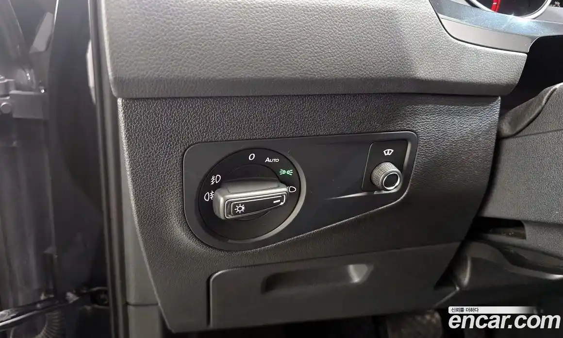 Volkswagen Tiguan 2020 2.0 гидро в Москве № 215084, фото 13