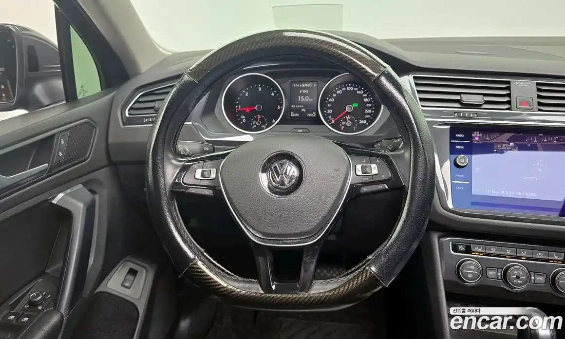 Volkswagen Tiguan 2020 2.0 гидро в Москве № 215084, фото 14