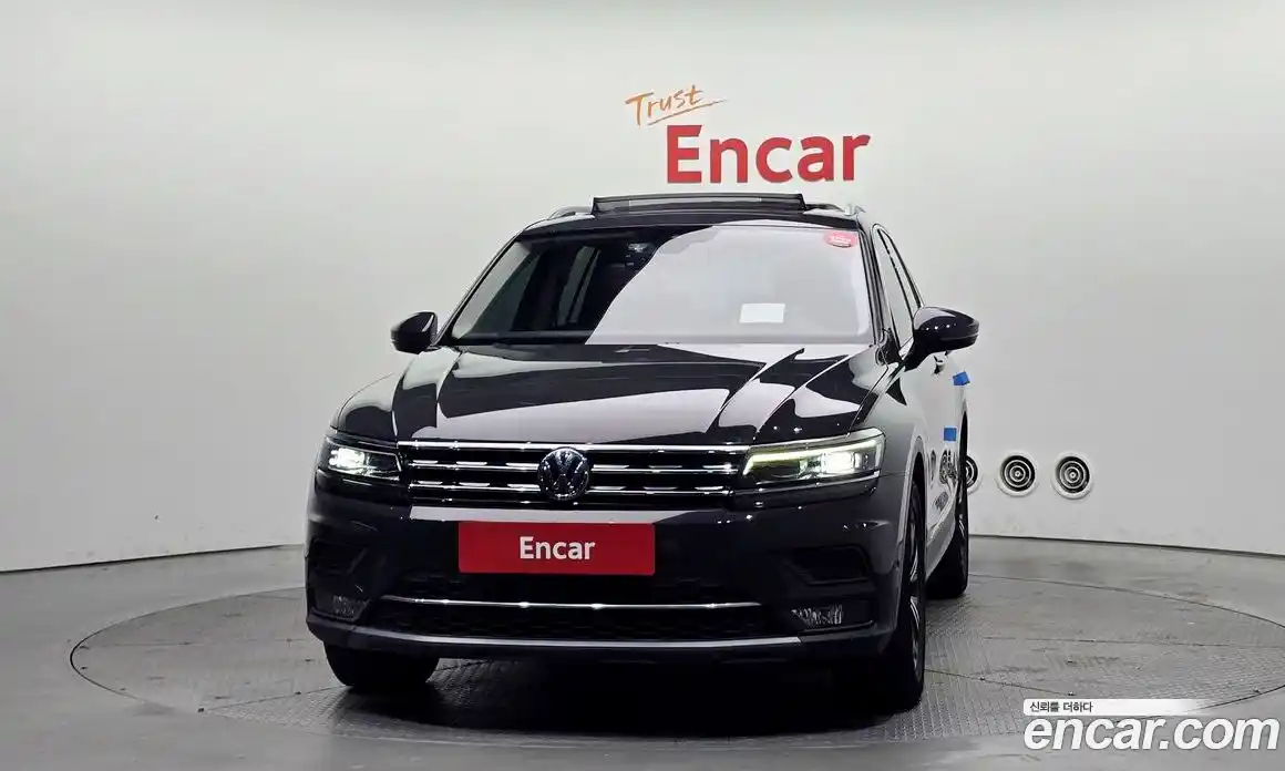 Volkswagen Tiguan 2020 2.0 гидро в Москве № 215084, фото 3