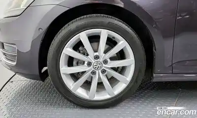 Volkswagen Golf 2016 1.4 гидро в Москве № 215191, миниатюра 5