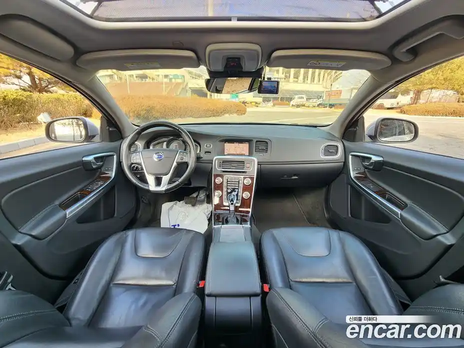 Volvo S60 2017 2.0 гидро в Москве № 224080, фото 13
