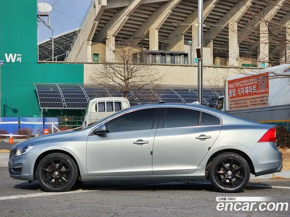 Volvo S60 2017 2.0 гидро в Москве № 224080, фото 4