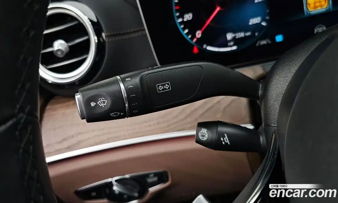 Mercedes-Benz E-Class 2022 2.0 гидро, фото 19