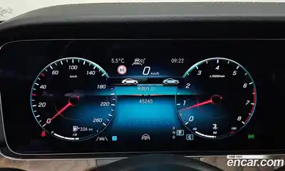 Mercedes-Benz E-Class 2022 2.0 гидро, миниатюра 8