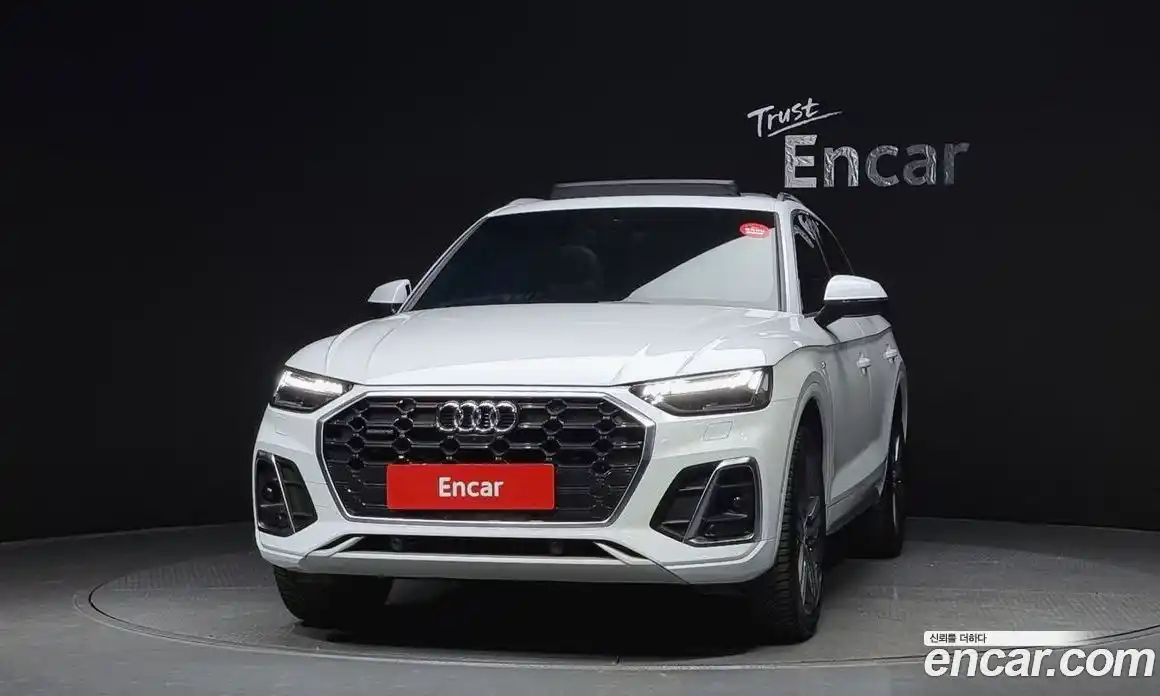 Audi Q5 2023 2.0 гидро в Москве № 229889, фото 3