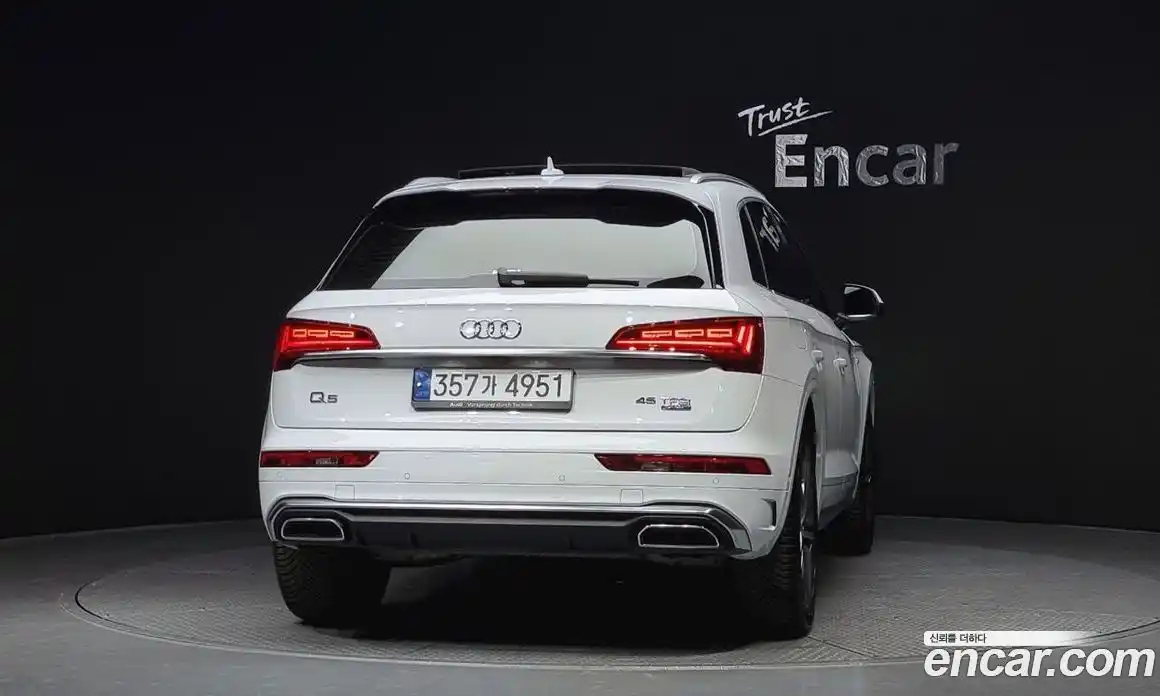 Audi Q5 2023 2.0 гидро в Москве № 229889, фото 4