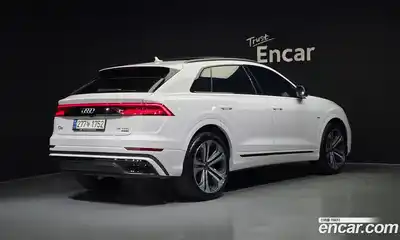 Audi Q8 2023 3.0 гидро в Москве № 230024, миниатюра 2