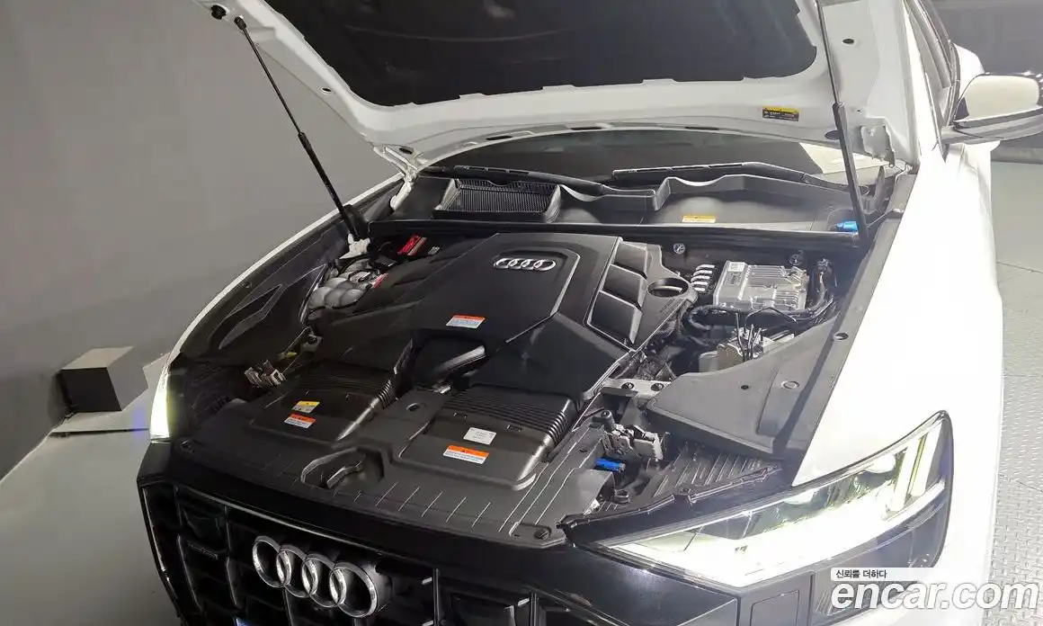 Audi Q8 2023 3.0 гидро в Москве № 230024, фото 6