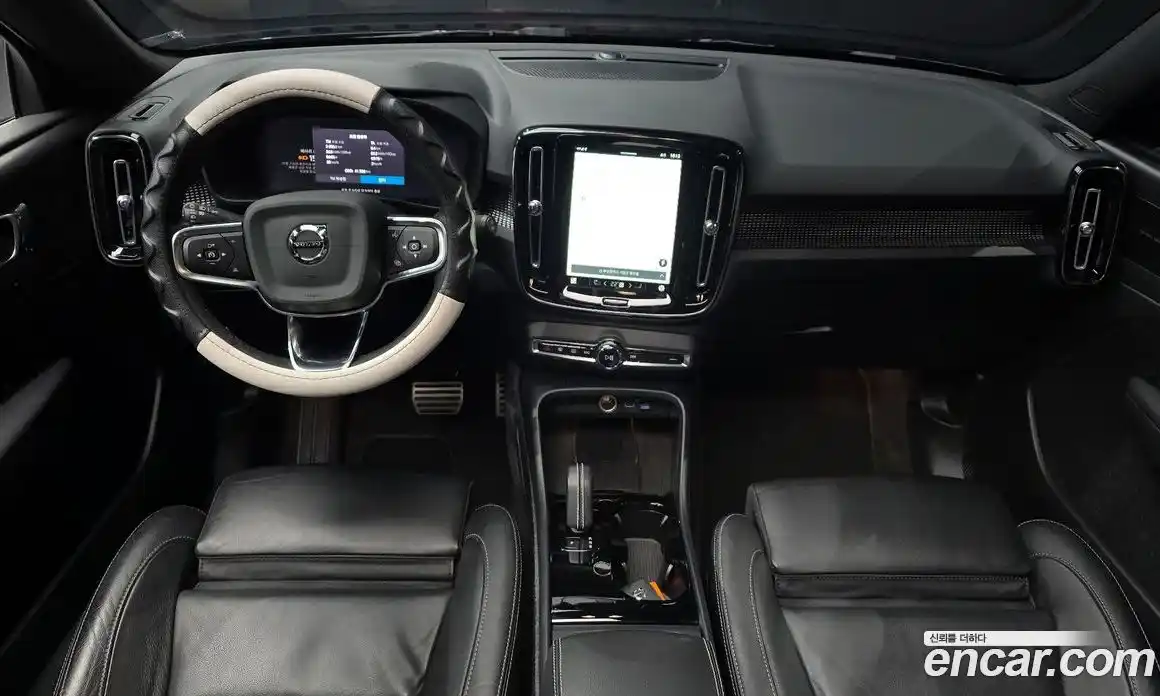 Volvo XC40 2022 0.2 гидро в Москве № 230472, фото 7