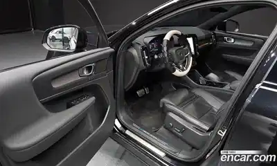 Volvo XC40 2022 0.2 гидро в Москве № 230472, миниатюра 10