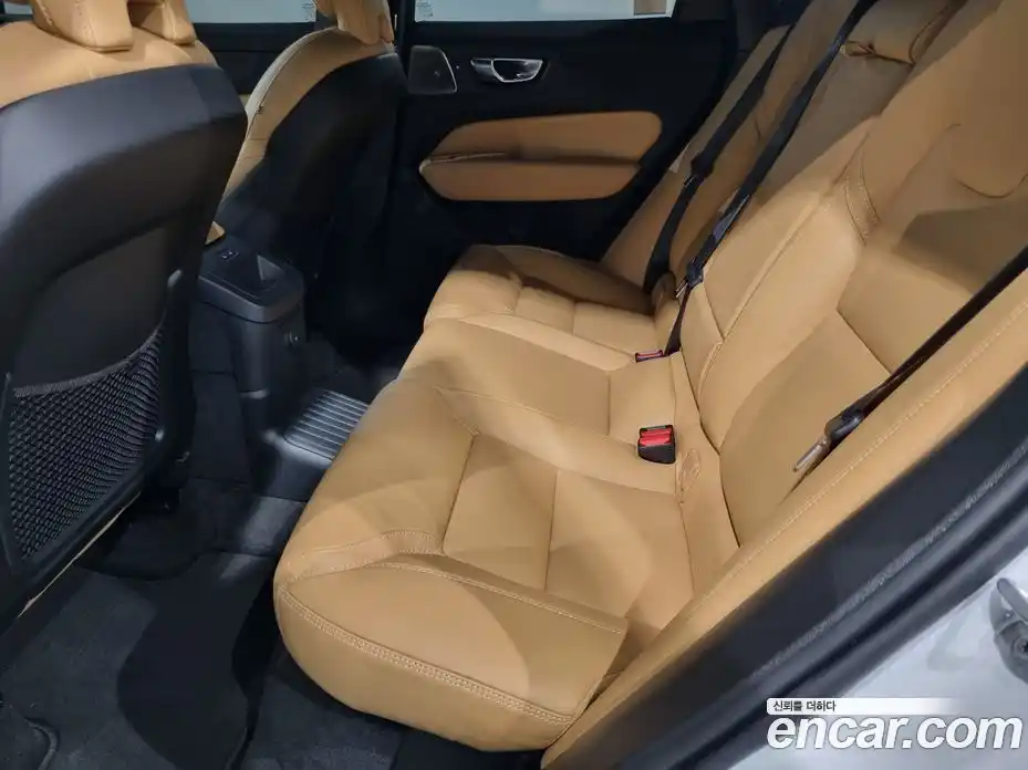 Volvo XC60 2025 2.0 гидро в Москве № 230770, фото 11