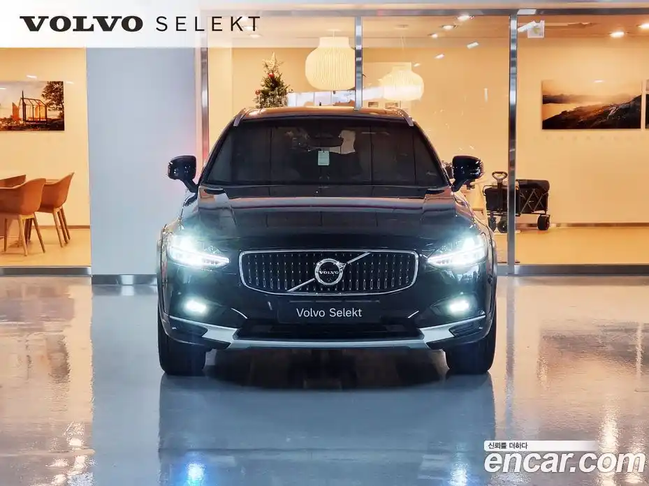 Volvo V90 2024 2.0 гидро в Москве № 230840, фото 3