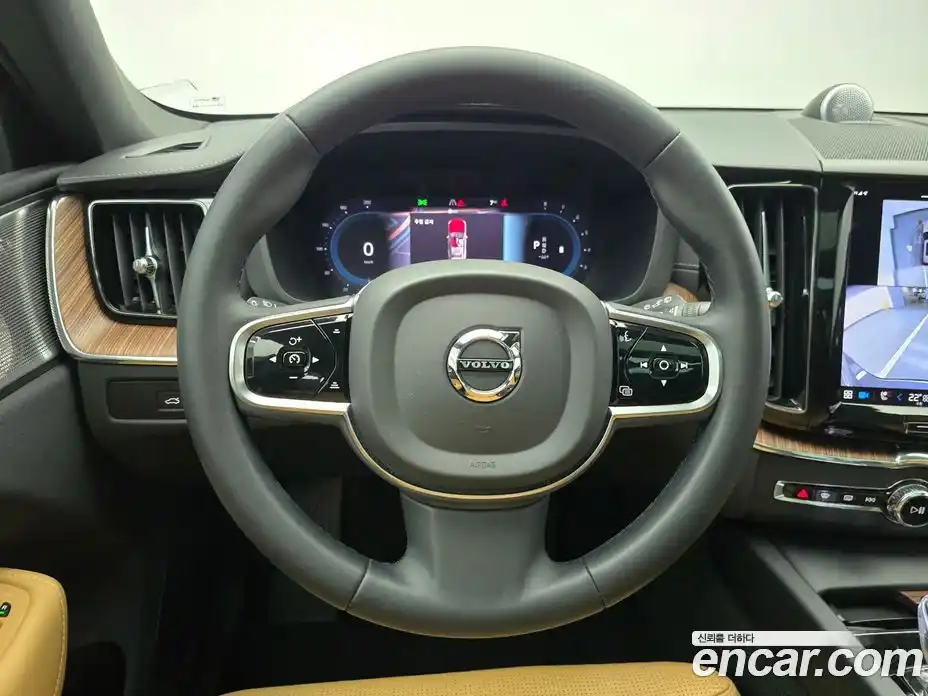 Volvo XC60 2023 2.0 гидро в Москве № 230869, фото 13
