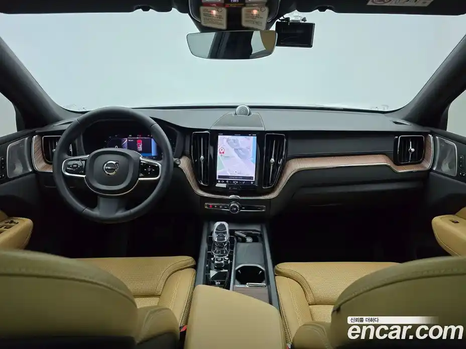 Volvo XC60 2023 2.0 гидро в Москве № 230869, фото 7