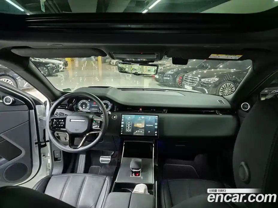 Land Rover Range-Rover Evoque 2025 2.0 гидро в Москве № 231169, фото 6