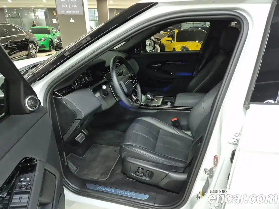 Land Rover Range-Rover Evoque 2025 2.0 гидро в Москве № 231169, фото 7
