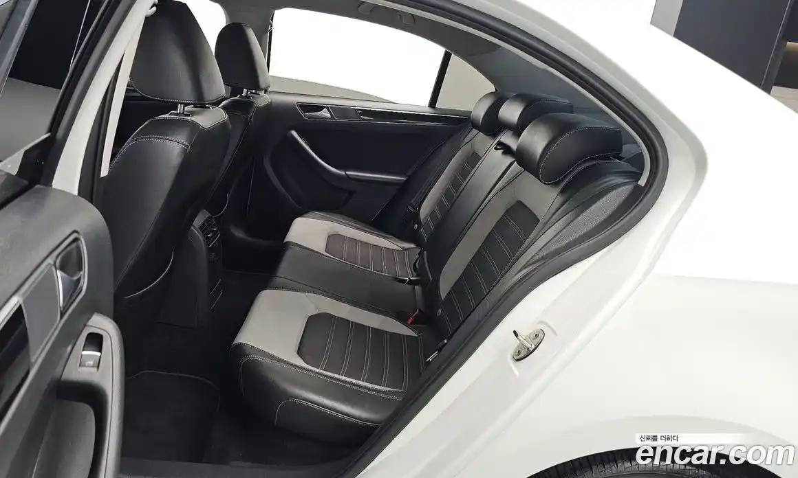 Volkswagen Jetta 2015 2.0 гидро в Москве № 232128, фото 12