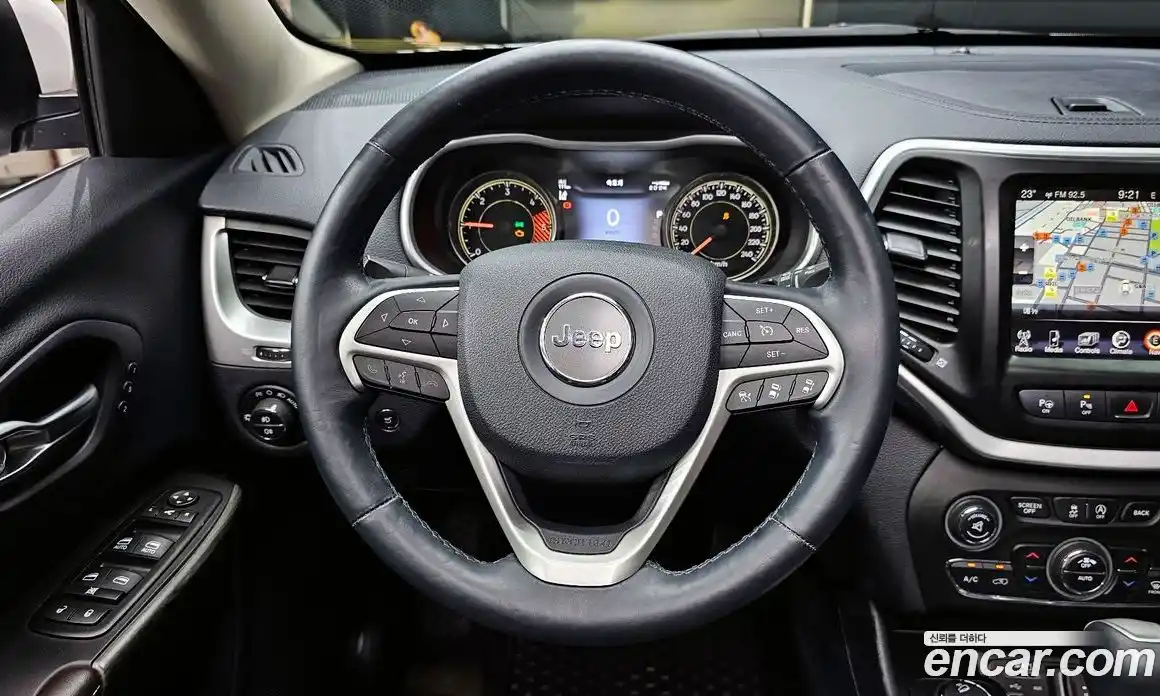 Jeep Cherokee 2014 2.0 гидро в Москве № 232567, фото 13