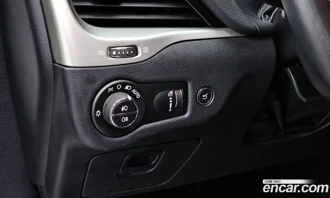 Jeep Cherokee 2014 2.0 гидро в Москве № 232567, фото 14