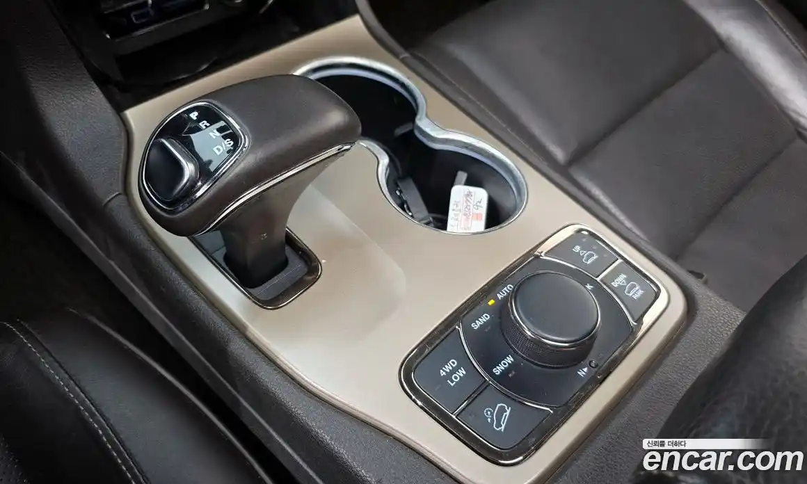 Jeep Cherokee 2014 3.0 гидро в Москве № 232624, фото 9