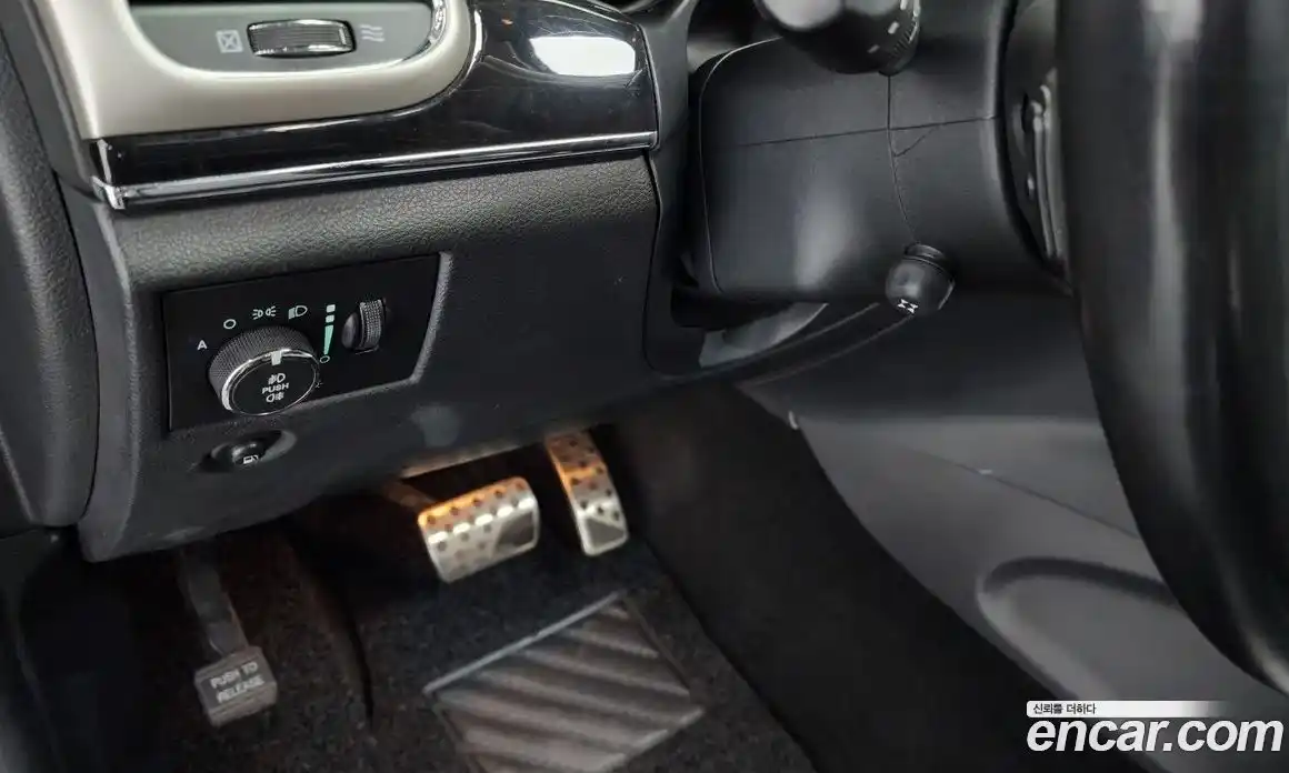 Jeep Cherokee 2012 3.0 гидро в Москве № 232789, фото 14