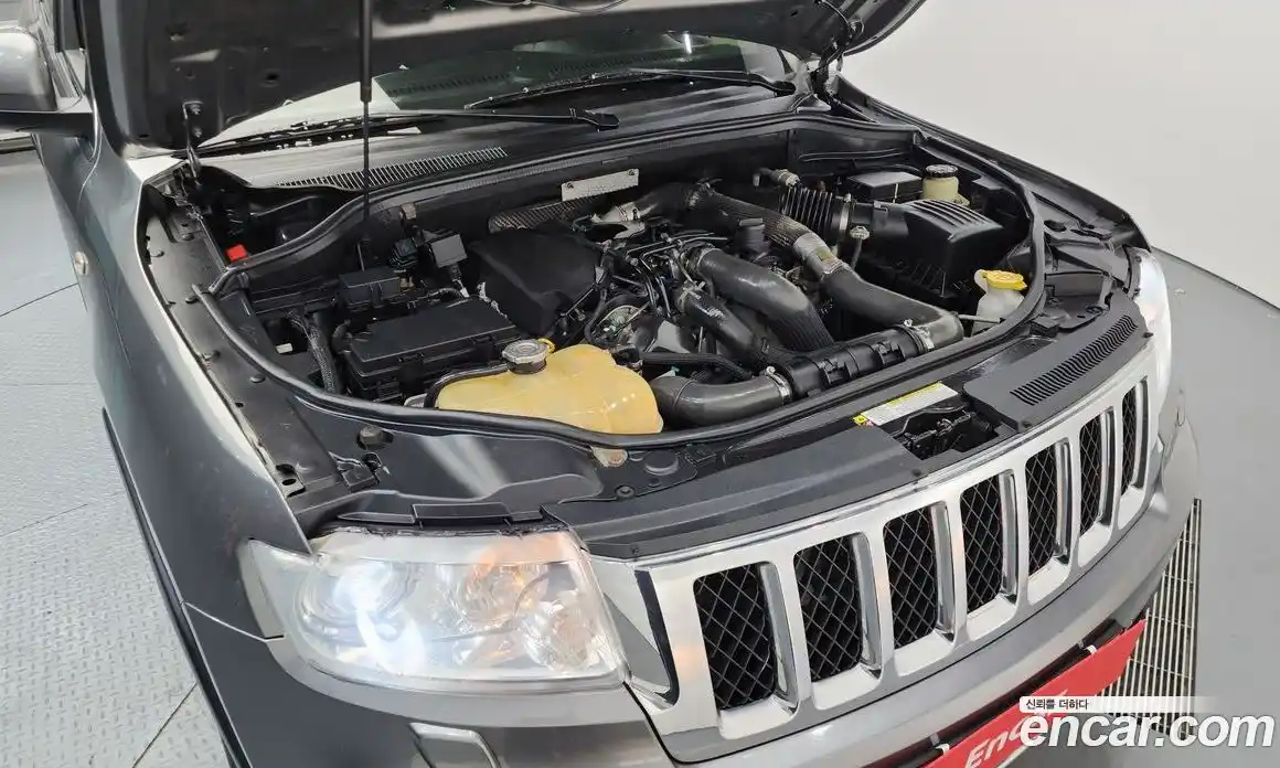 Jeep Cherokee 2012 3.0 гидро в Москве № 232789, фото 6